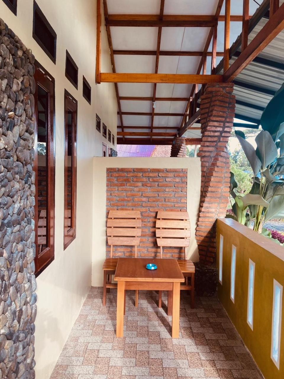 R5 Keramba Inn Bukit Lawang Esterno foto